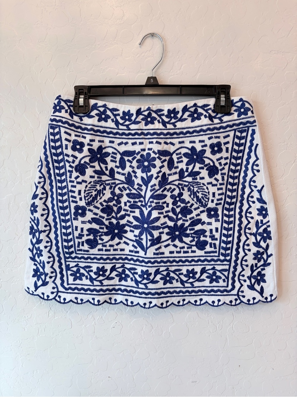 Francescas Medium Blue & White Embroidered Floral Mini Skirt